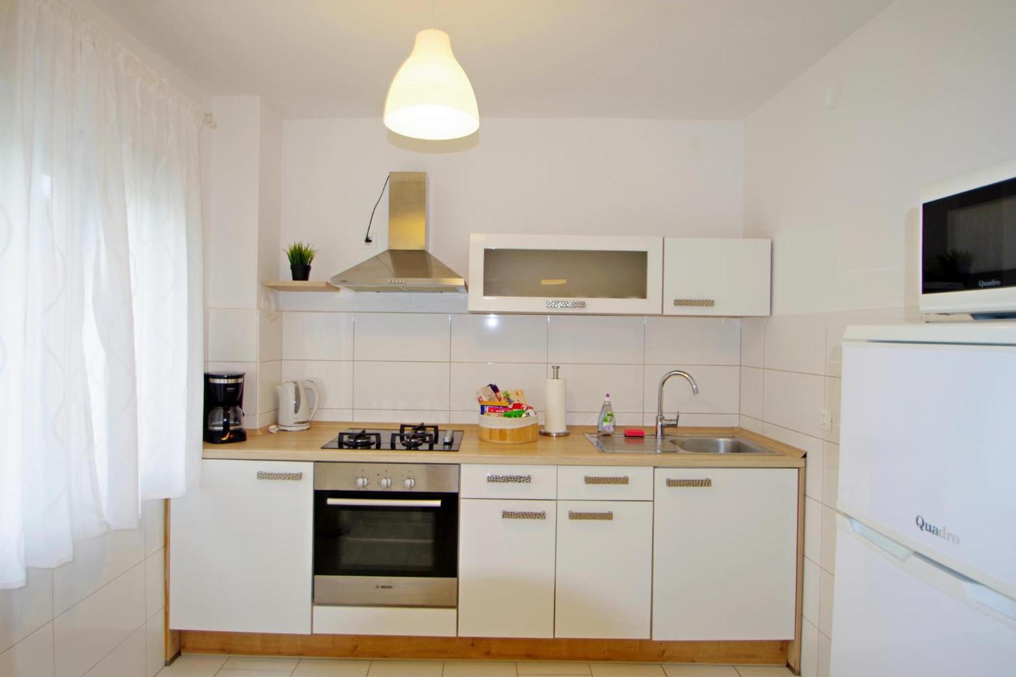 Apartments Nikolina Rakalj Buitenkant foto
